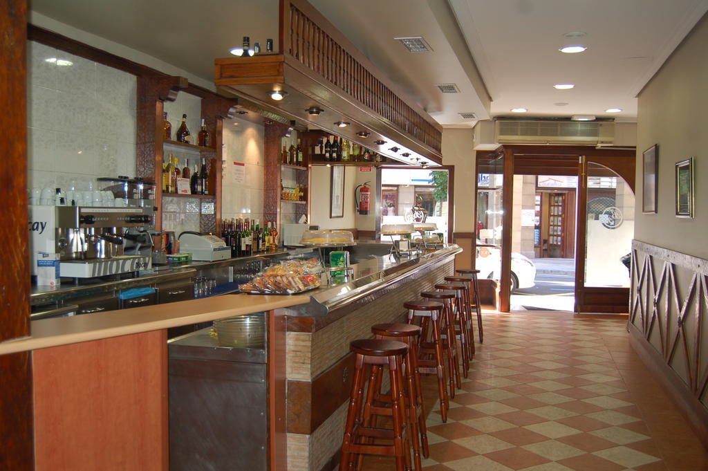Bar Pension Restaurante Bidasoa Ιρούν Εξωτερικό φωτογραφία